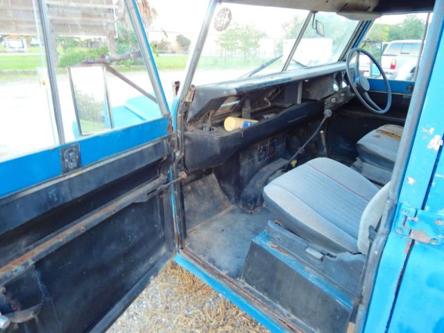 1972 Land Rover Defender 109 Station Wagon - photo 10