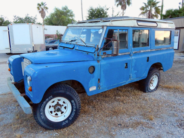 1972 Land Rover Defender 109 Station Wagon - photo 4