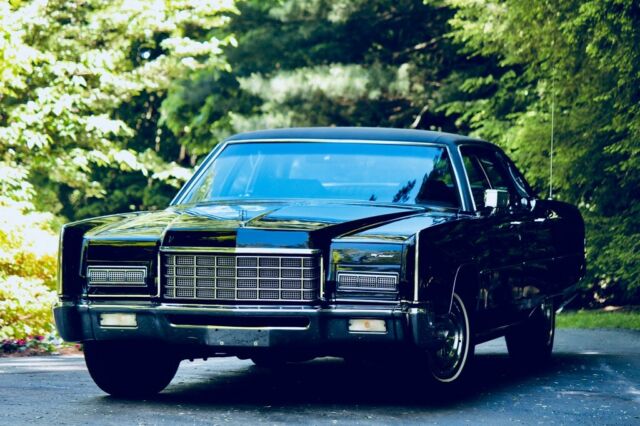 1972 Lincoln Continental 23000 original miles, 100% original, survivor 1972 Lincoln Continental