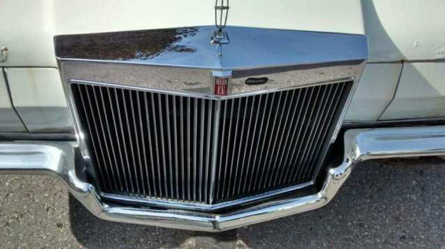 1972 Lincoln Continental - photo 3