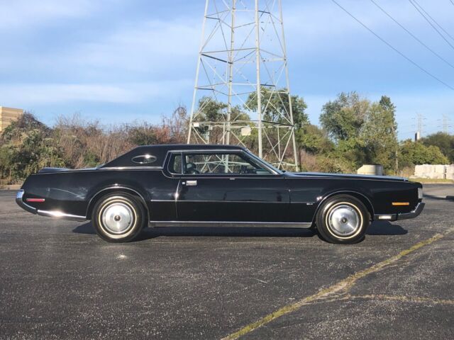 1972 Lincoln Continental - photo 2