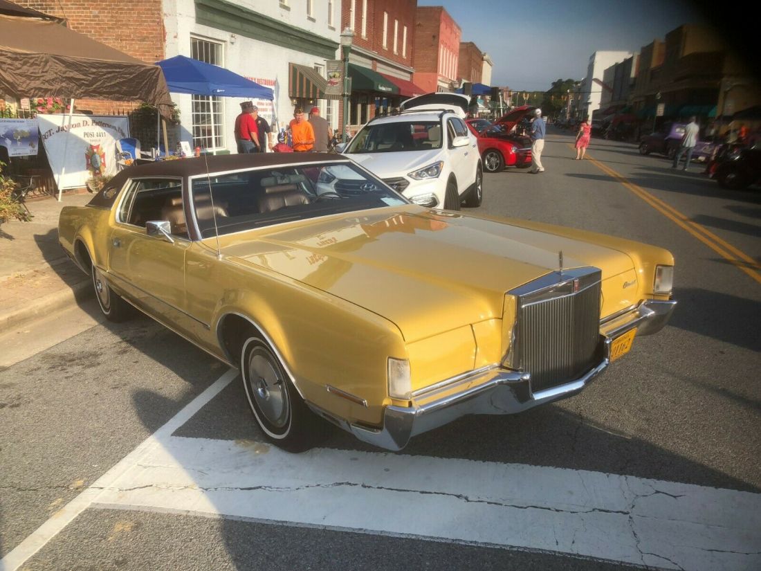 1972 Lincoln Continental Mark iv collector car, classic car 1972 Lincoln Continental mark iv