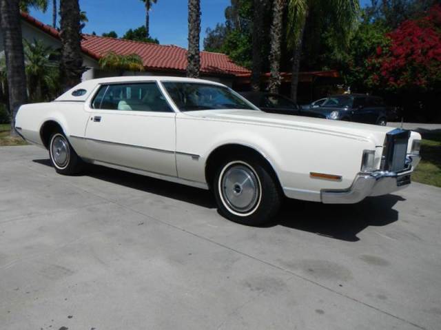 1972 Lincoln Mark IV Tripple white w 63000 Miles Very nice 1972 Lincoln Mark Series