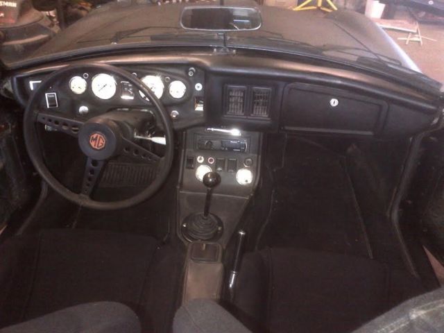 1972 MG MGB Custom Blackout - photo 4
