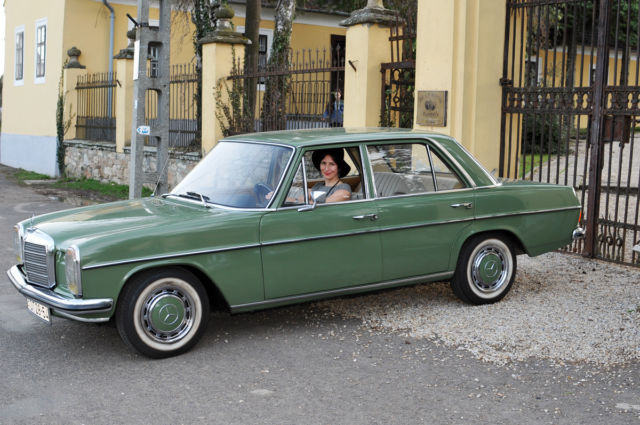 1972 Mercedes-Benz 200-Series 230/8 Sedan - photo 3