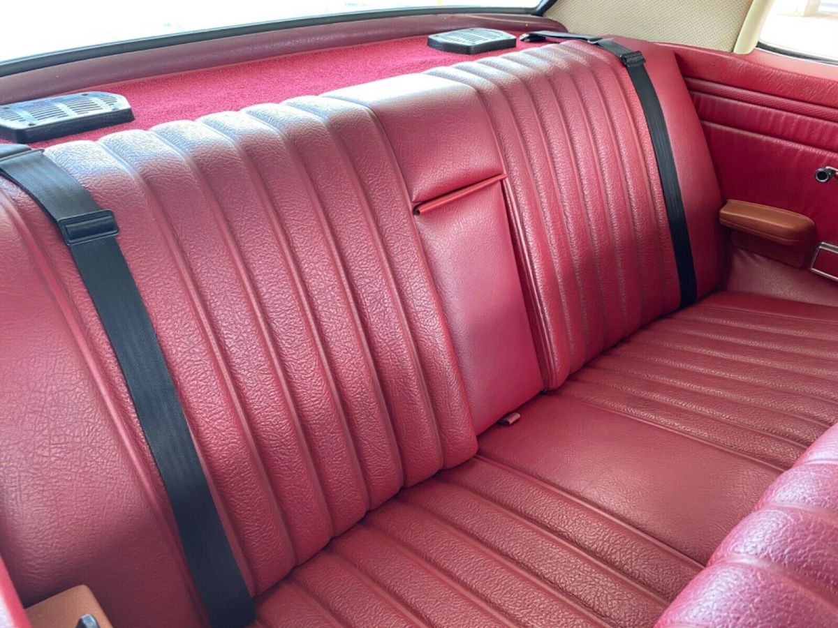 1972 Mercedes-Benz 200-Series - photo 12