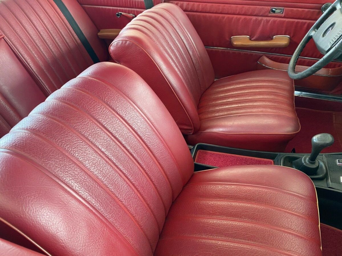 1972 Mercedes-Benz 200-Series - photo 13