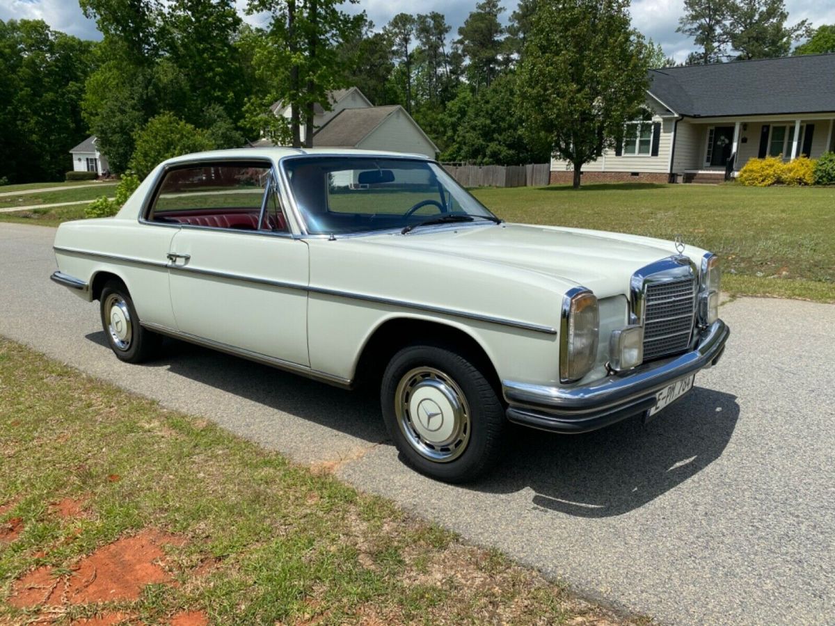 1972 Mercedes-Benz 200-Series - photo 6