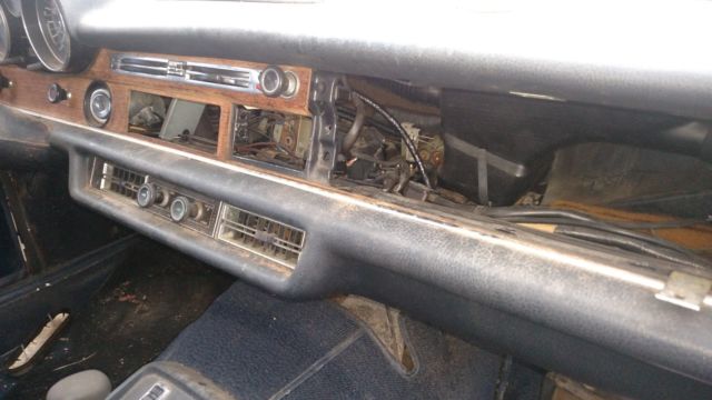 1972 Mercedes-Benz 200-Series - photo 12