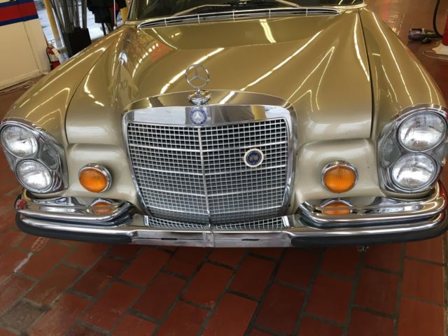 1972 Mercedes-Benz 200-Series 280 SEL - photo 2