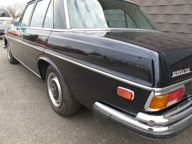 1972 Mercedes-Benz 200-Series 280SE - photo 5