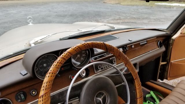 1972 Mercedes-Benz 200-Series 280SE W108 4.5L - photo 11