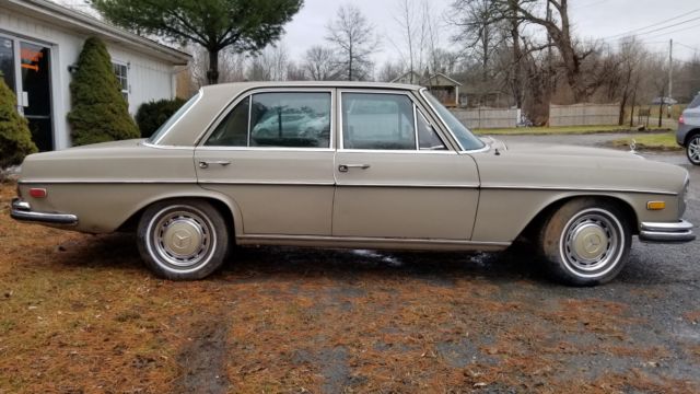 1972 Mercedes-Benz 200-Series 280SE W108 4.5L - photo 4