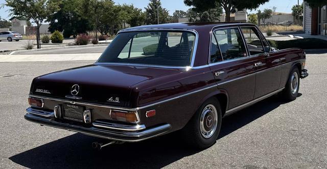 1972 Mercedes 200-Series - photo 3