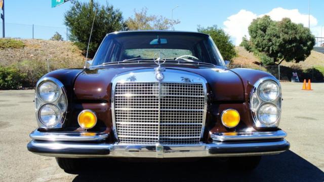 1972 Mercedes 280SEL 4.5 W108 1972 Mercedes-Benz 200-Series 280SEL (Long-body sedan)