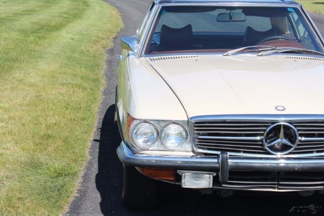1972 Mercedes-Benz SL-Class Convertible - photo 10