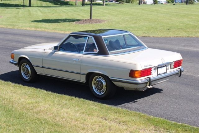 1972 Mercedes-Benz SL-Class Convertible - photo 4