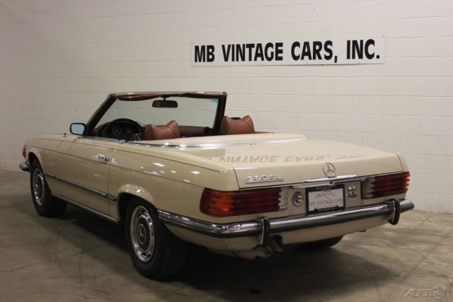 1972 Mercedes-Benz SL-Class Convertible - photo 4
