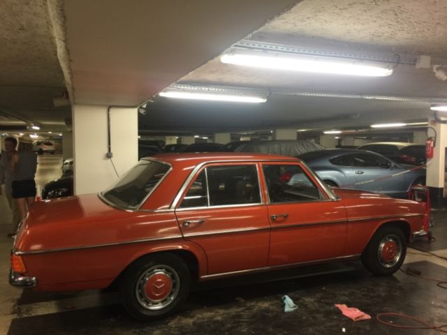 1972 Mercedes-Benz 200-Series Base - photo 8