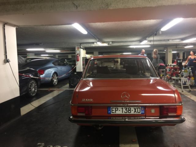 1972 Mercedes-Benz 200-Series Base - photo 9