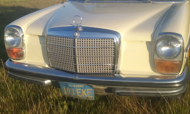 1972 Mercedes-Benz 200-Series - photo 11