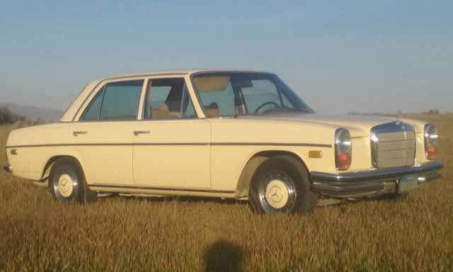 1972 Mercedes-Benz 200-Series - photo 12