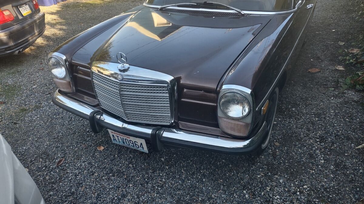 1972 Mercedes-Benz 200-Series - photo 4