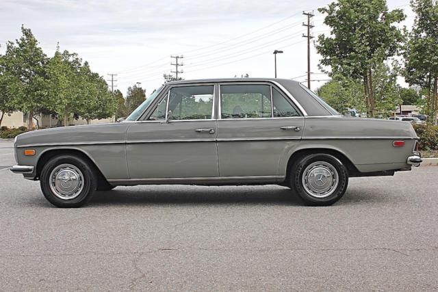 1972 Mercedes-Benz 220 W-115 DIESEL 4 CYL CALIFORNIA CAR - photo 7