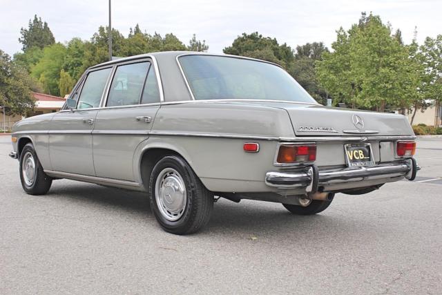 1972 Mercedes-Benz 220 W-115 DIESEL 4 CYL CALIFORNIA CAR - photo 9