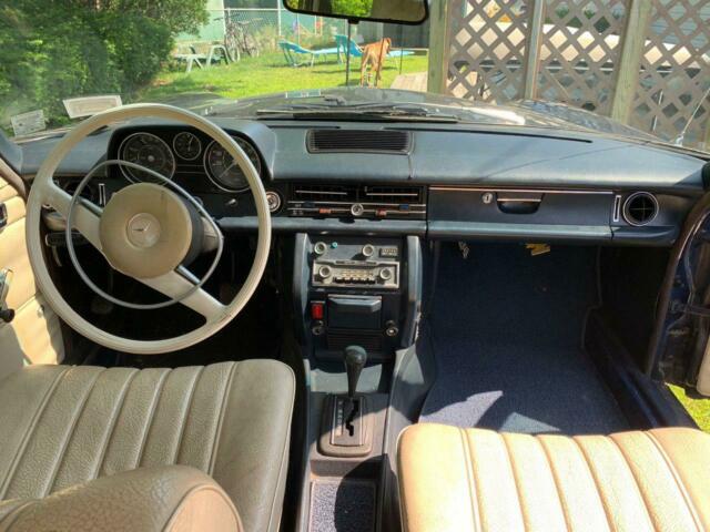 1972 Mercedes-Benz 200-Series - photo 9