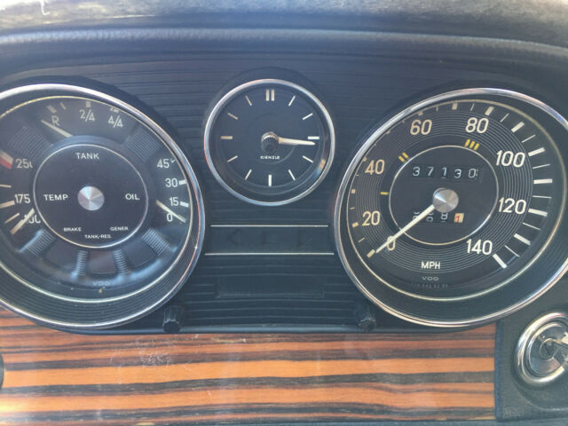 1972 Mercedes-Benz 200-Series 250 - photo 11
