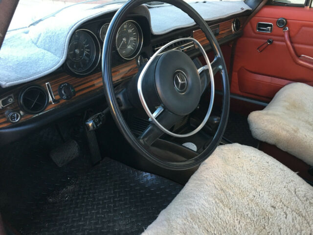 1972 Mercedes-Benz 200-Series 250 - photo 5