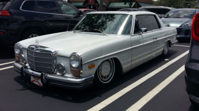 1972 Mercedes-Benz 200-Series