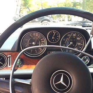 1972 Mercedes-Benz 200-Series - photo 3