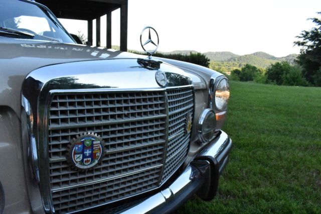 1972 Mercedes-Benz 200-Series Leather - photo 7