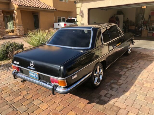 1972 Mercedes-Benz 200-Series - photo 4