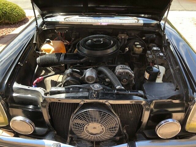 1972 Mercedes-Benz 200-Series - photo 6