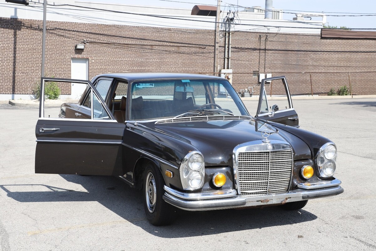 1972 Mercedes-Benz V-8 - photo 2