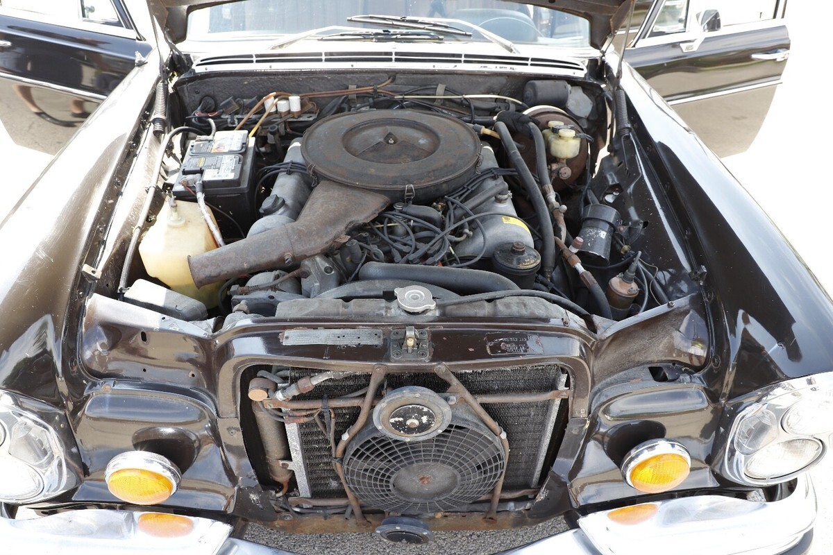 1972 Mercedes-Benz V-8 - photo 4