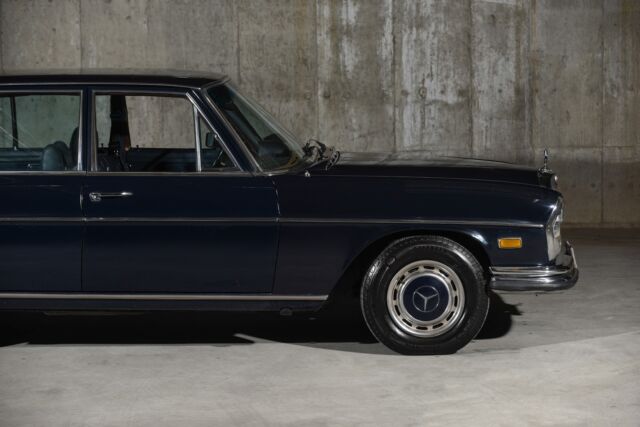 1972 Mercedes-Benz 200-Series -- - photo 3