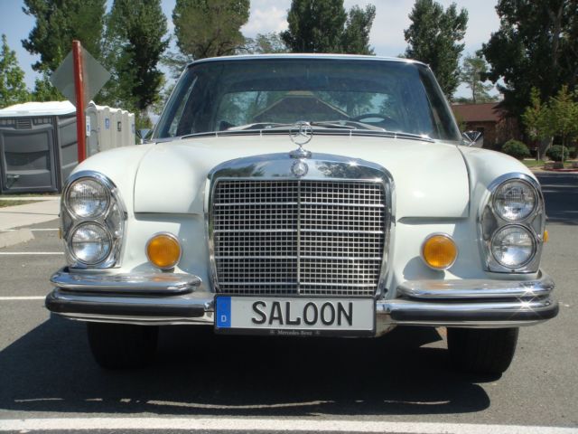 1972 Mercedes-Benz 200-Series 280SE - photo 2