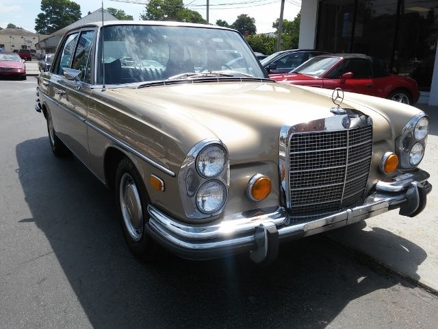 1972 Mercedes-Benz 280SE 4.5 Sedan Original One Owner Hollywood California Car 1972 Mercedes-Benz S-Class