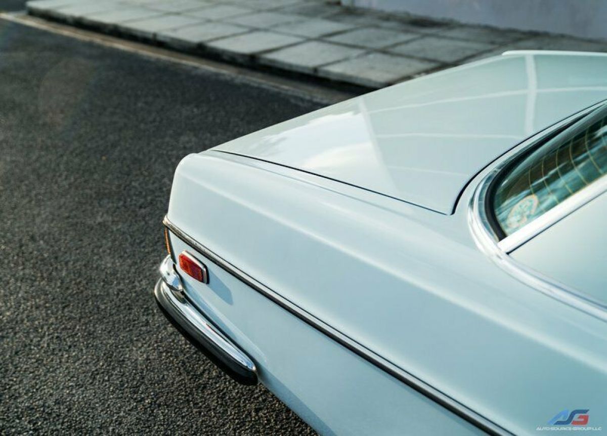 1972 Mercedes-Benz 200-Series - photo 13