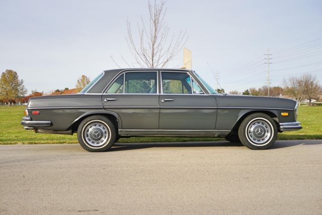 1972 Mercedes-Benz 200-Series -- - photo 12