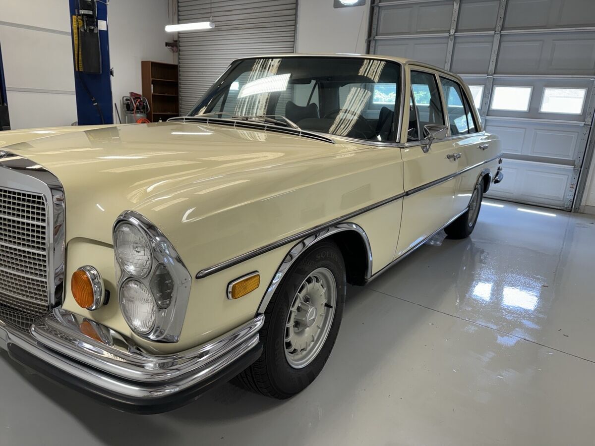 1972 Mercedes-Benz 280SE 280 SE 4.5 - photo 2