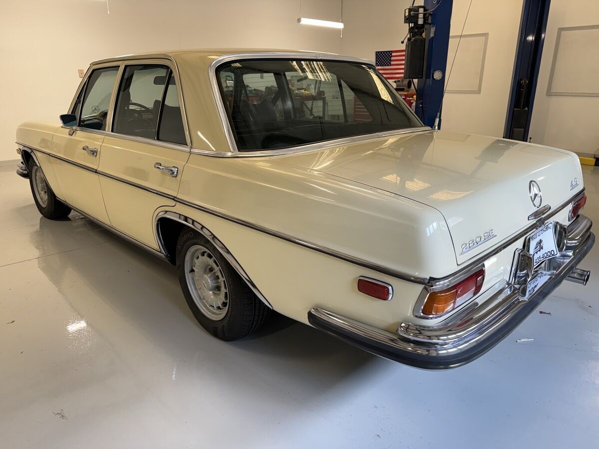 1972 Mercedes-Benz 280SE 280 SE 4.5 - photo 3