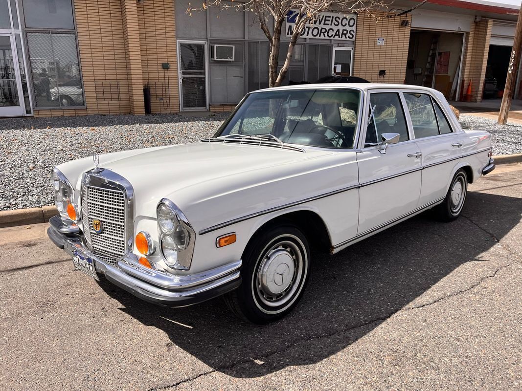 1972 Mercedes-Benz 200-Series Sedan ONE OWNER - photo 11