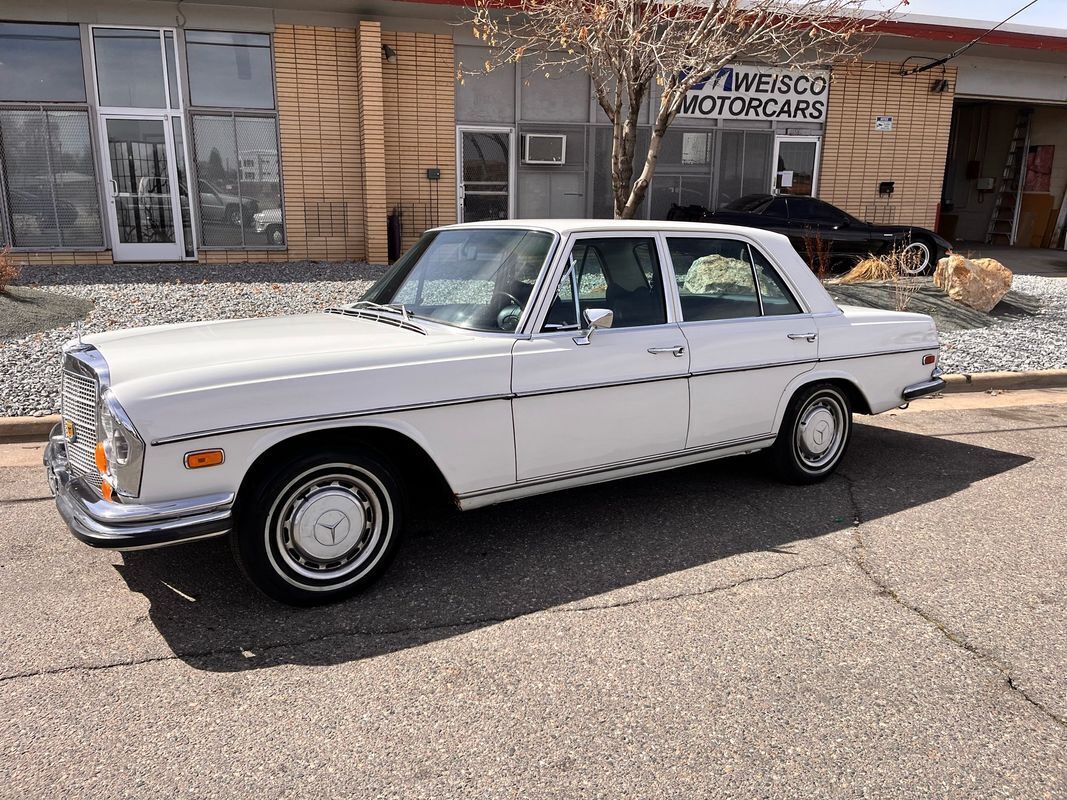 1972 Mercedes-Benz 200-Series Sedan ONE OWNER - photo 13