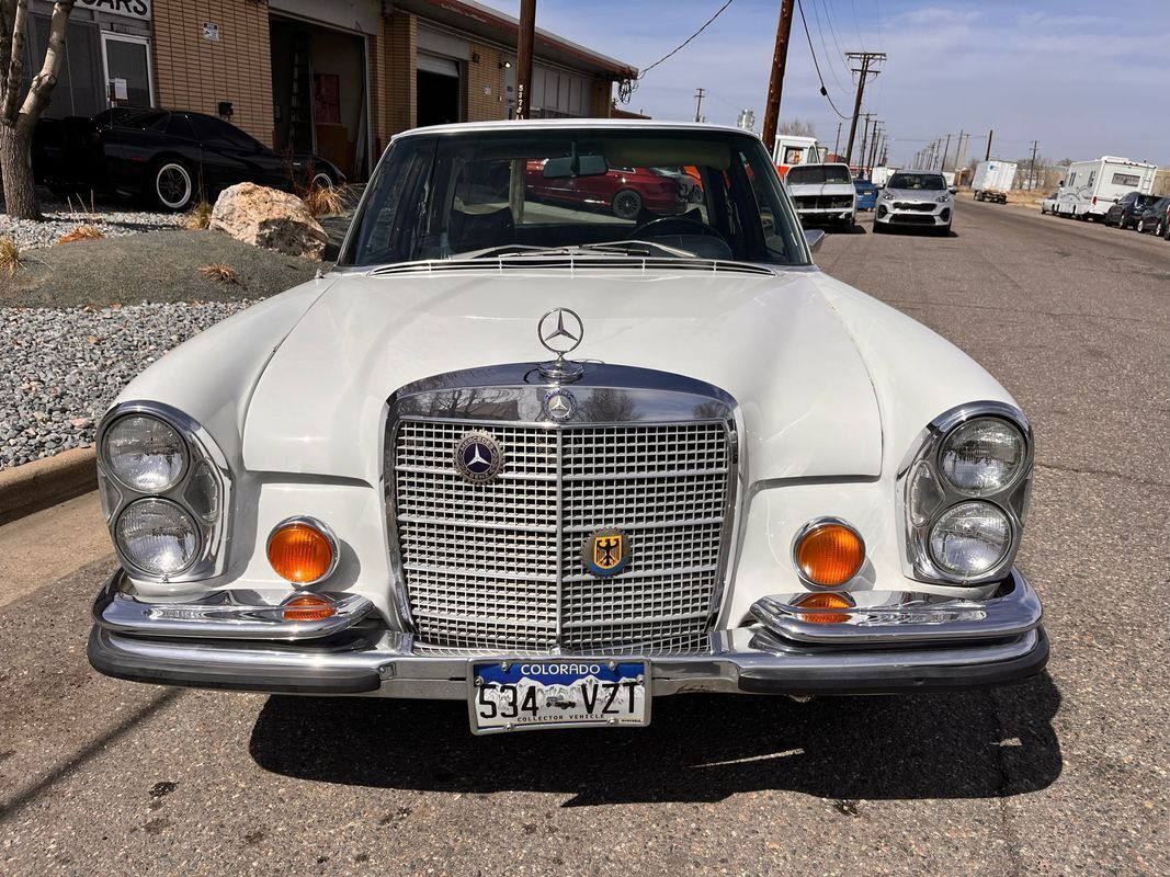 1972 Mercedes-Benz 200-Series Sedan ONE OWNER - photo 7