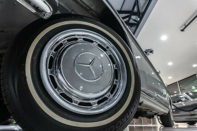 1972 Mercedes-Benz 200-Series Sedan *W108* - photo 5